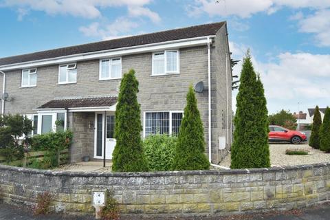 2 Barrymore Close, Langport, TA10 9TB