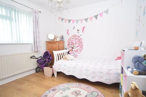 2 Barrymore Close, Langport, TA10 9TB