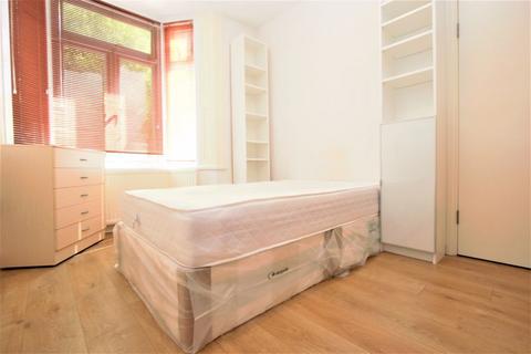 Studio to rent, Birkbeck Road, Tottenham N17