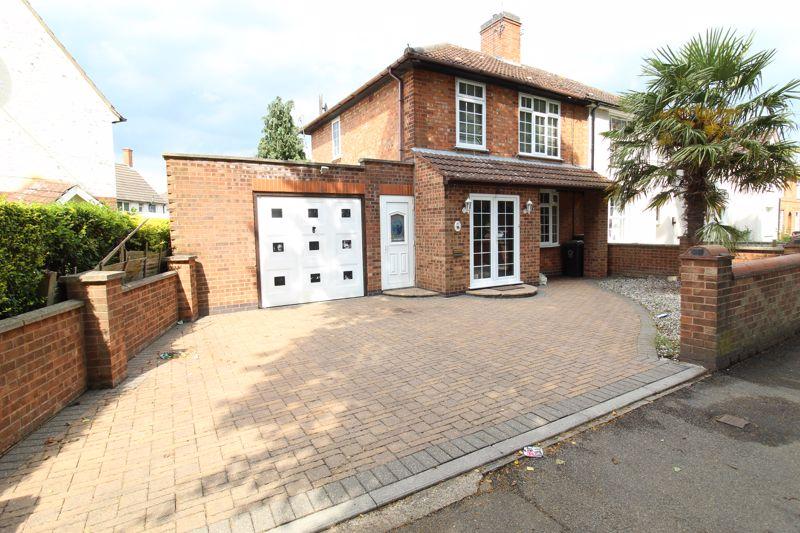 Hallam Crescent East, Braunstone, Leicester 3 bed semidetached house