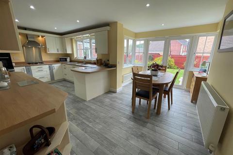 21 Ger Yr Ysgol, Burry Port, SA16 0FT