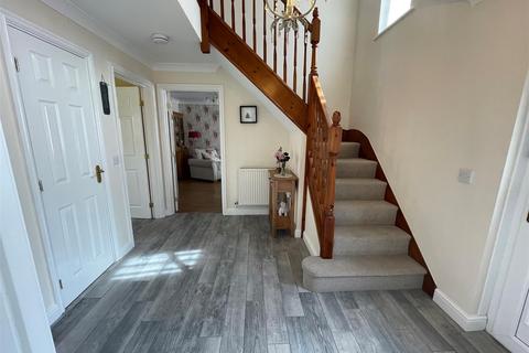 21 Ger Yr Ysgol, Burry Port, SA16 0FT