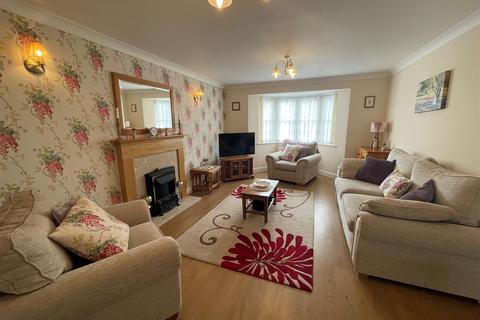 21 Ger Yr Ysgol, Burry Port, SA16 0FT