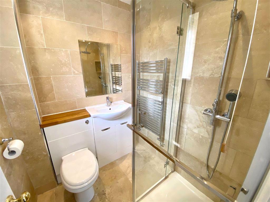 En Suite Shower Room