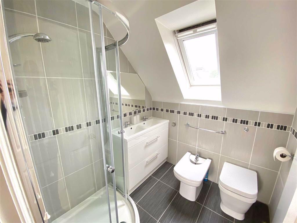 En Suite Shower Room
