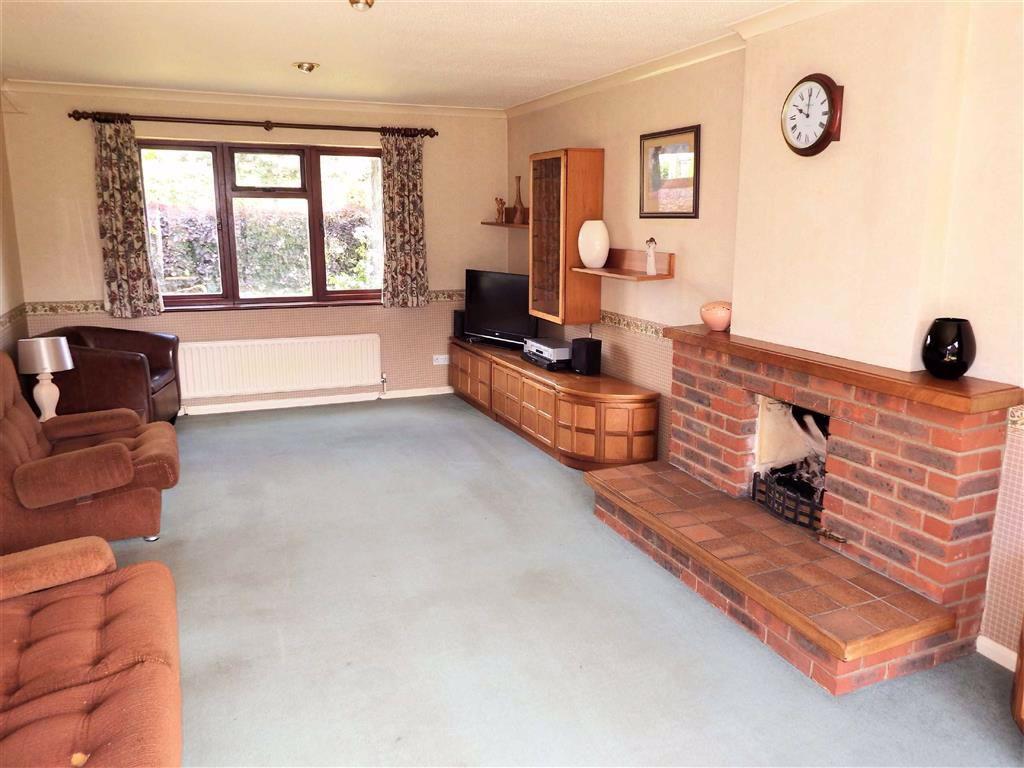 Bridge Road, Stevenage, Hertfordshire, SG1 4 bed detached house £600,000
