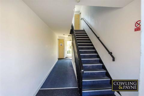 71 Bridge Road, Wickford, SS11 8NZ