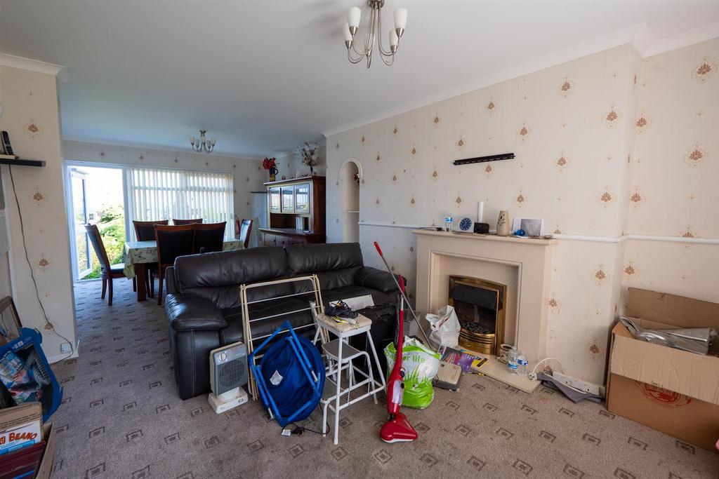 Living Room / Dining Room