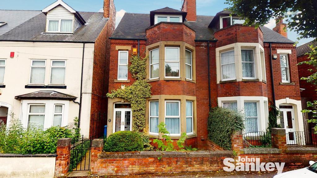 Layton Avenue, Mansfield 4 bed semidetached house £210,000