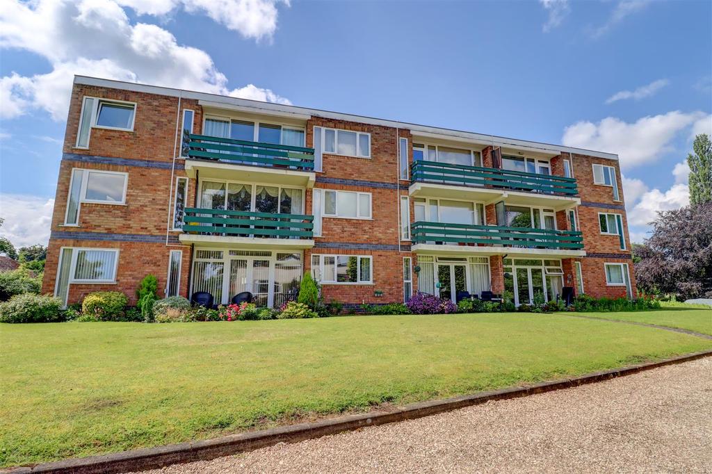 Avonhurst, Dark Lane, StratforduponAvon 2 bed apartment £850 pcm (£