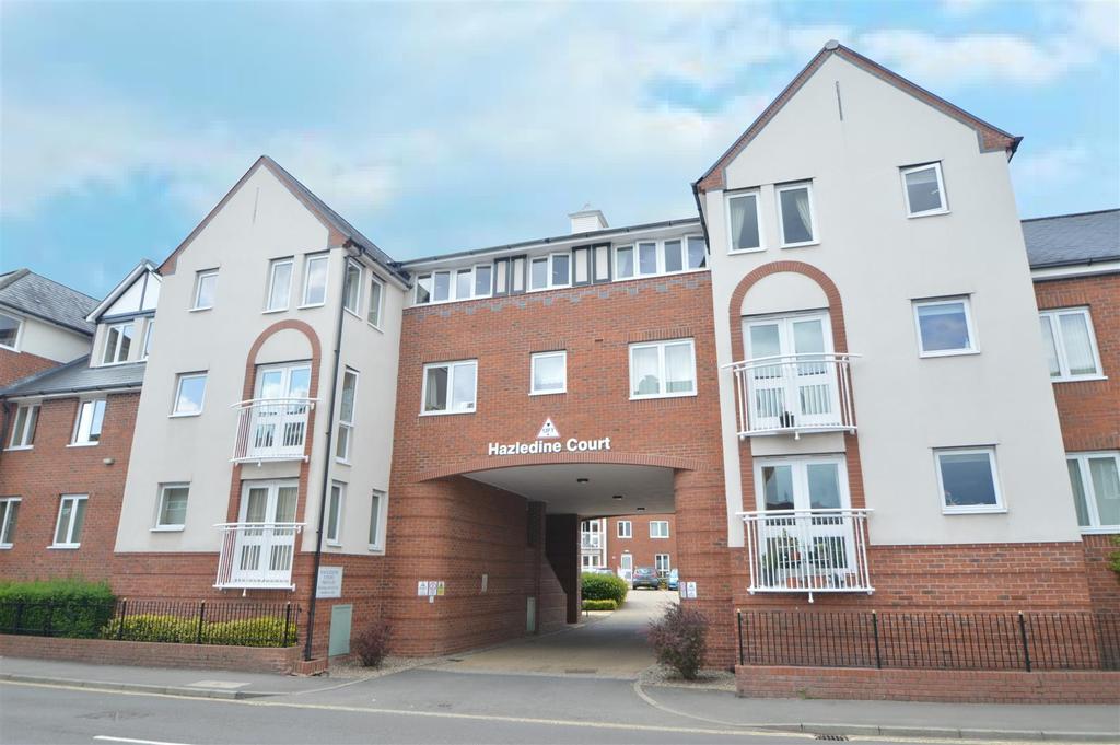 41 Hazeldine Court, Longden Coleham... 2 bed retirement property £215,000