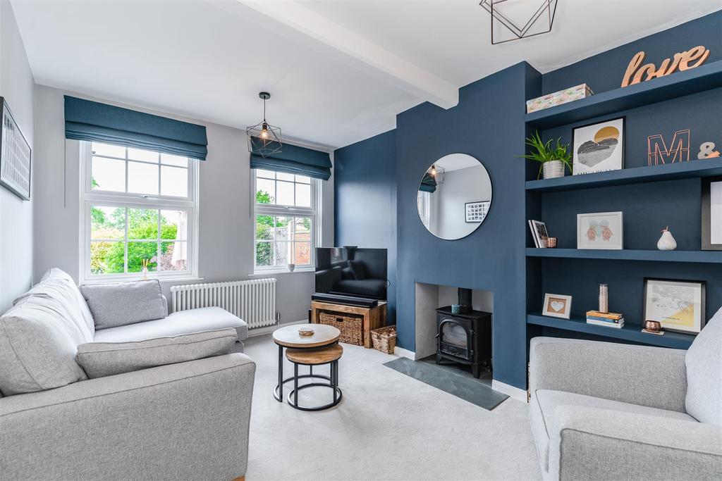 Moores Hill, Yardley Road, Olney 3 bed semidetached house £500,000