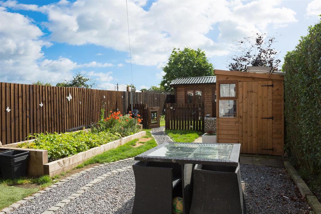 Calf Close, Haxby, York 2 bed house £240,000