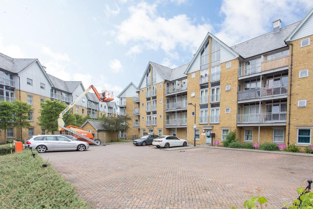 Bingley Court, Canterbury 2 bed apartment £240,000