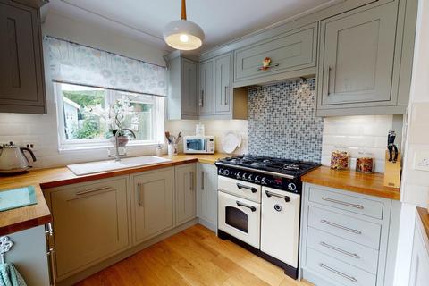 1 Owen Square, Walmer, Deal, CT14 7TG