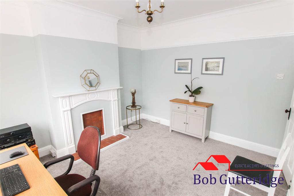 Stone Road, Hanford, StokeOnTrent 3 bed semidetached house £229,950