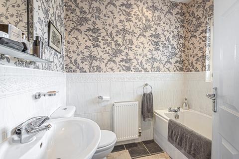 6 Armstrong Way, Rawcliffe, York, YO30 5NG
