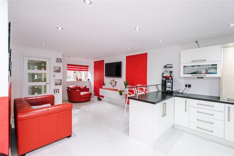 23 Bidston Close, Bury, BL8 2UN
