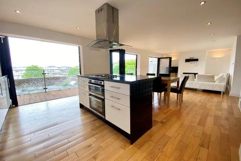 2 bedroom flat for sale - The Terrace, Torquay, TQ1