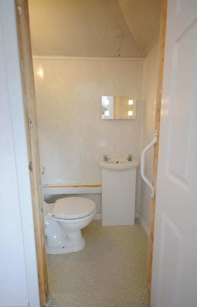 Bedroom 1 en-suite