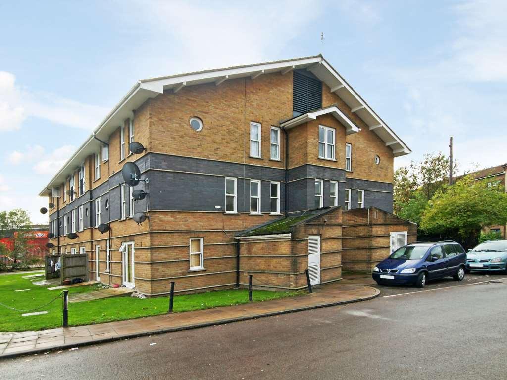Leabank Square, Hackney Wick 1 bed apartment £1,500 pcm (£346 pw)