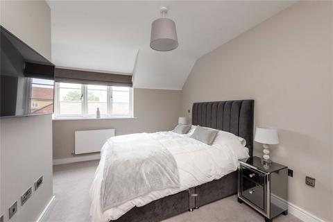 28 Sargent Square, Broadway, WR12 7FE