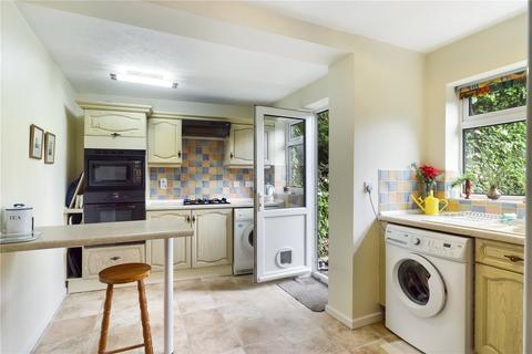 1 Ambrose Road, Tadley, RG26 4JS