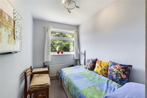 1 Ambrose Road, Tadley, RG26 4JS