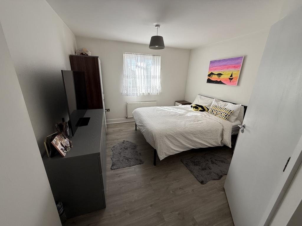 Apartment in HARROW - View 4
