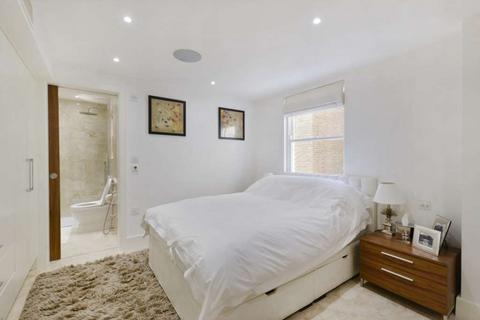 4 bedroom flat to rent, Hyde Park Gate, Kensington SW7