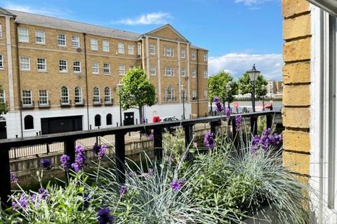 10 Edward Square, London, SE16 5EE