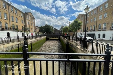 10 Edward Square, London, SE16 5EE