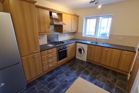 4 bedroom townhouse to rent, Drayton St, Hulme, Manchester. M15 5LL
