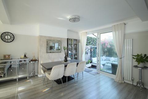 10 Cavendish Way, West Wickham, BR4 0LG