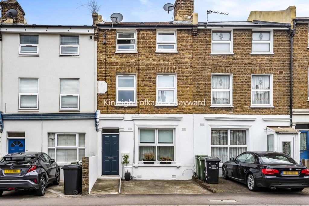 Catford Hill, Catford 1 bed flat £300,000