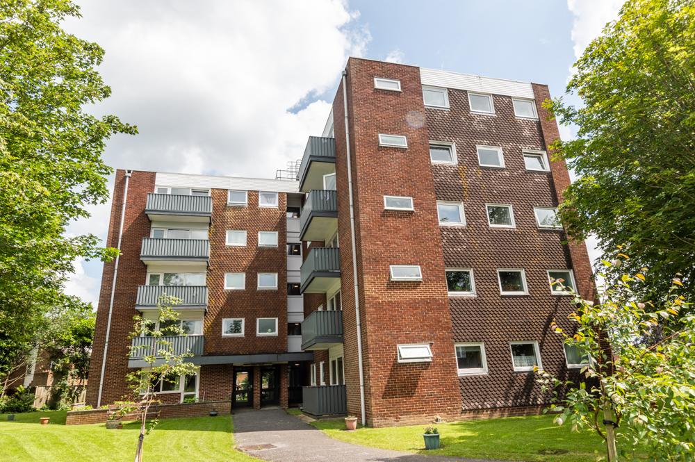 Tower House, Silverdale Road, Burgess Hill RH15 1 bed flat £180,000