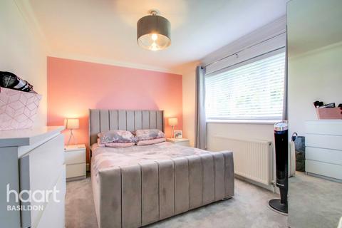 22 Barrington Gardens, Basildon, SS14 3PH