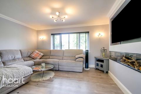 22 Barrington Gardens, Basildon, SS14 3PH