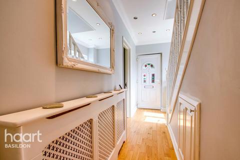 22 Barrington Gardens, Basildon, SS14 3PH