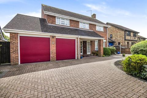 4 Elder Road, Bisley, Woking, GU24 9SA