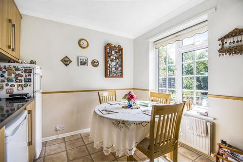 4 Elder Road, Bisley, Woking, GU24 9SA