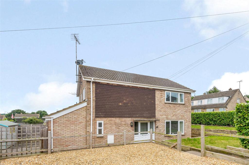 Bellamy Road, Oundle, PE8 3 bed semidetached house £275,000