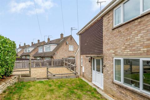 2 Bellamy Road, Oundle, Peterborough, PE8 4NA