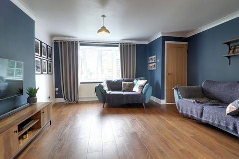 36 Philips Grove, Lofthouse, Wakefield, WF3 3LZ