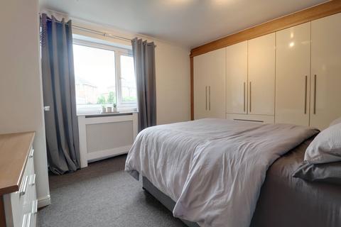 36 Philips Grove, Lofthouse, Wakefield, WF3 3LZ