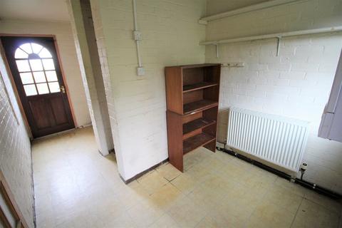 14 Chestnut Crescent, Oldham, OL8 2NL