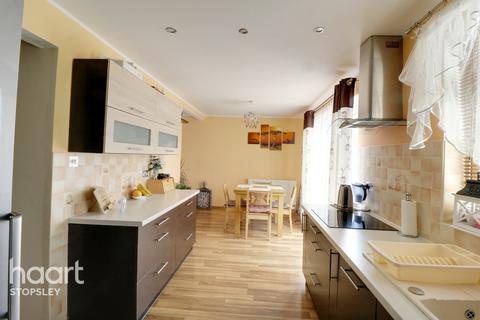 34 Burnham Road, Luton, LU2 9ER