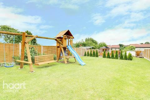34 Burnham Road, Luton, LU2 9ER