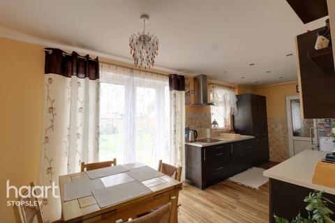 34 Burnham Road, Luton, LU2 9ER