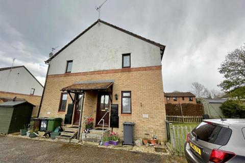 1 bedroom terraced house to rent, Crookham Close, Tadley, RG26